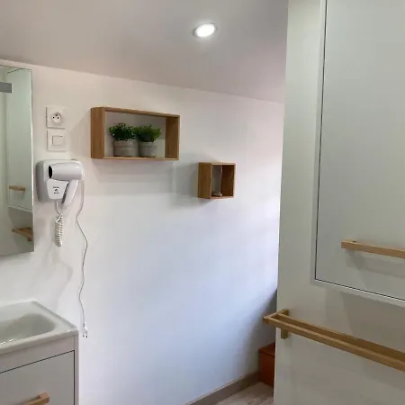 Renove Pour 6 Pers., Proche Plage, - Fr-1-712-65 * Touques